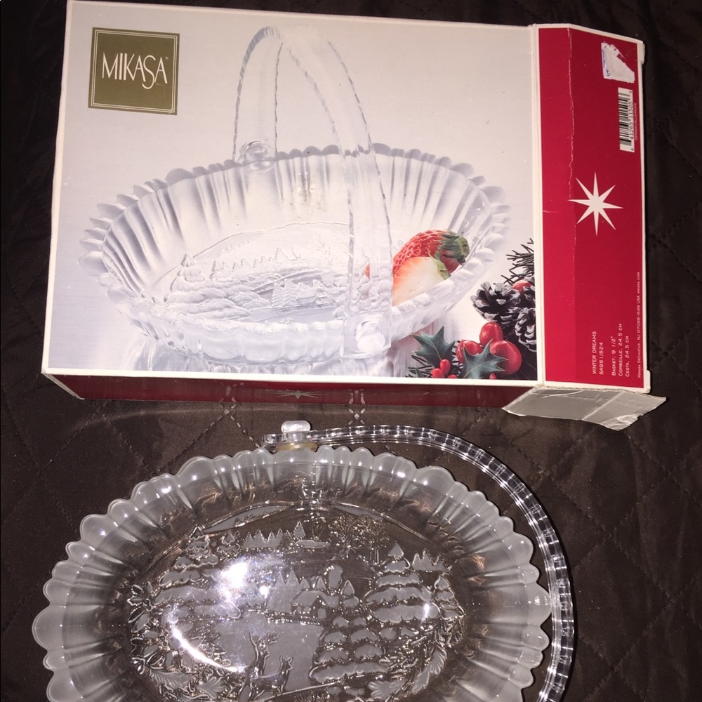 Mikasa Winter Dream Basket